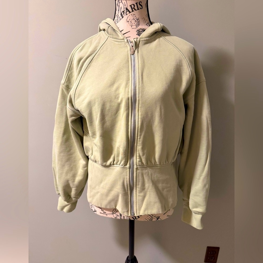 Lululemon fitted hoodie